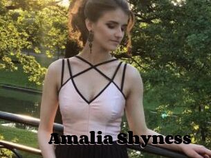 Amalia_Shyness