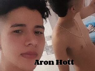 Aron_Hott