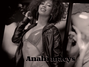 Anahi_macys