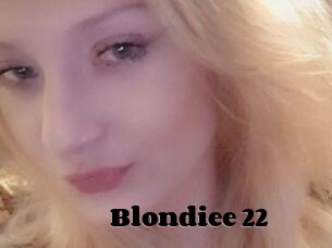 Blondiee_22