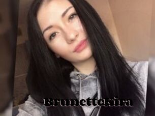 BrunetteKira
