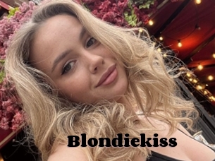 Blondiekiss
