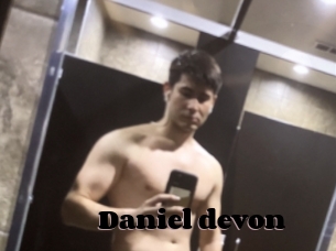 Daniel_devon