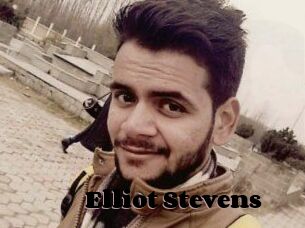 Elliot_Stevens