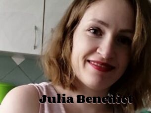Julia_Benedict