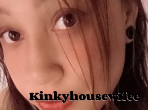 Kinkyhousewifee