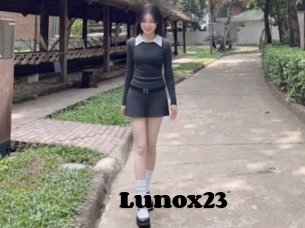 Lunox23