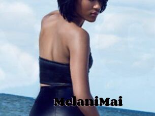 MelaniMai