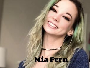 Mia_Fern
