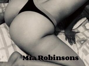 Mia_Robinsons