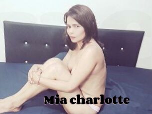 Mia_charlotte