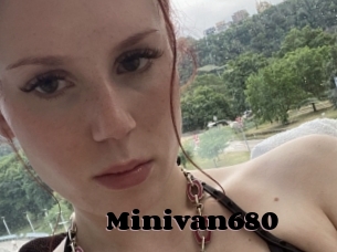 Minivan680
