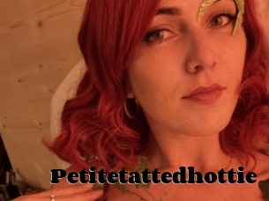 Petitetattedhottie