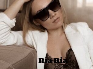 Ria_Ria